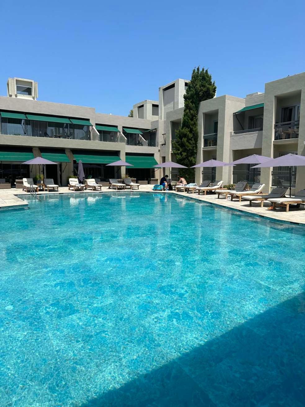 Ambrosia & Otel