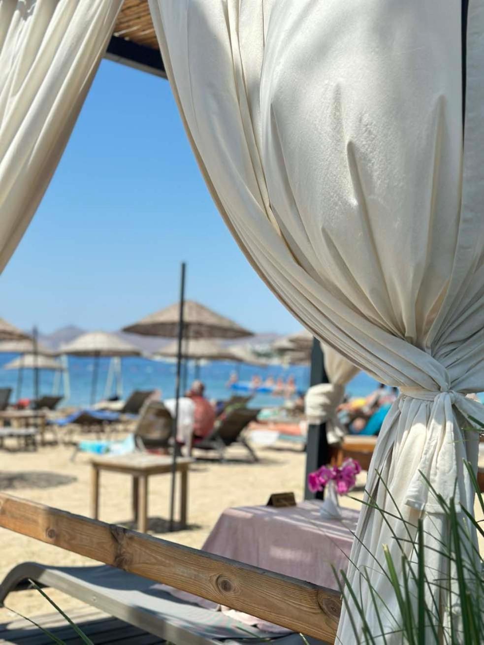 Hotel Ambrosia &